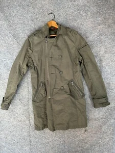 Gabardina militar Saks Fifth Avenure verde oliva para hombre adulto pequeña - Imagen 1 de 12
