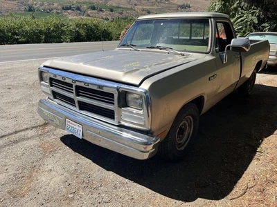 Windshield Wiper Motor Fits 89-95 CARAVAN 1376878 - Image 1 of 4