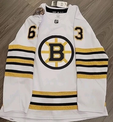 Camiseta Adidas Brad Marchand Boston Bruins AUTÉNTICA Primegreen Centennial 52 NUEVA CON ETIQUETAS Foto 1 de 4