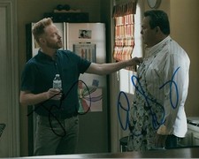 Eric Stonestreet & Jesse Tyler Ferguson Modern Family Signed 8x10 Photo COA Look