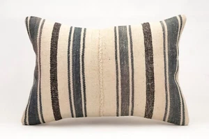 Kilim Pillow Cover, 16x24 inc, Vintage Sofa Pillow, Handmade Decorative Pillow - Picture 1 of 4