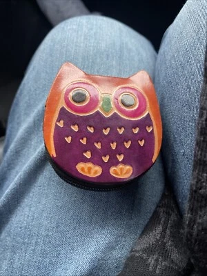 Monedero Shantiniketan Hippie Bohemio India Cuero Pintado Búho Púrpura Foto 1 de 3