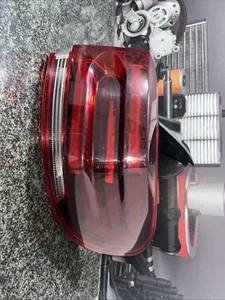 Ricambi Usati Fanale Stop Posteriore Citroen C5 AirCross LED DX Destro 2022 - Foto 1 di 6