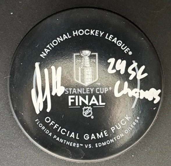 Официальная шайба с автографом финала Кубка Стэнли Александра Баркова из Florida Panthers сертификат подлинности - Изображение 1 из 2