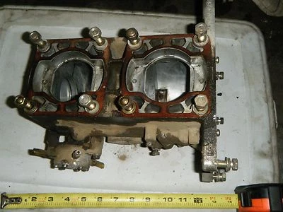 Polaris Electra 440 1977 motor cárter caja mitades bloque inferior Foto 1 de 4