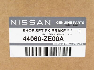 Genuine OEM Nissan Infiniti 44060-ZE00A Parking Brake Shoe Set - Image 1 of 4