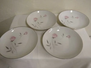 VINTAGE Knight Crest Fine Porcelain Innocence 4 Soup Bowls 7 1/2" EUC - Picture 1 of 5