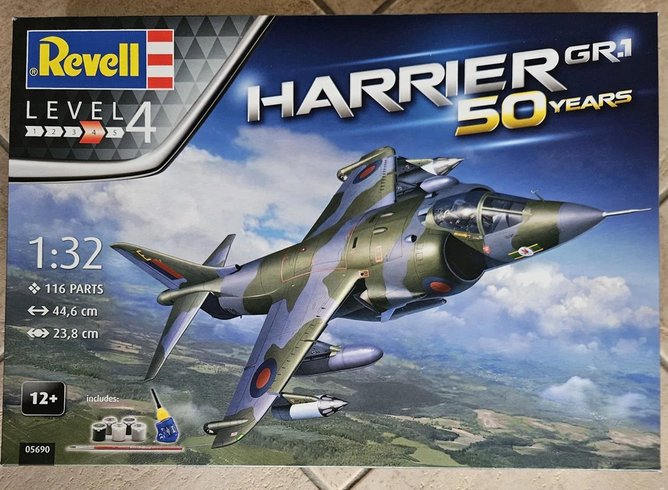 Revell 05690 HARRIER GR.1  50 Years 1:32 NEU - Bild 1 von 4