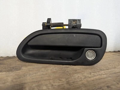 Manija de puerta exterior lado conductor 1999 Subaru Legacy Foto 1 de 2