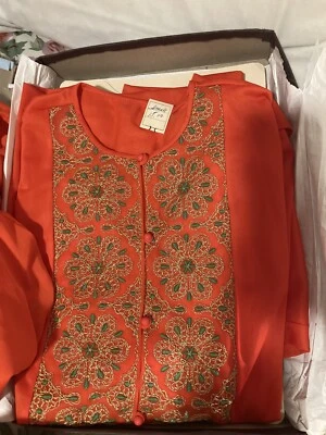 Vintage Gossard Artemis 3 Piece NEW W/ TAGS top Bottom & Robe Embroidered SMALL - Image 1 of 4