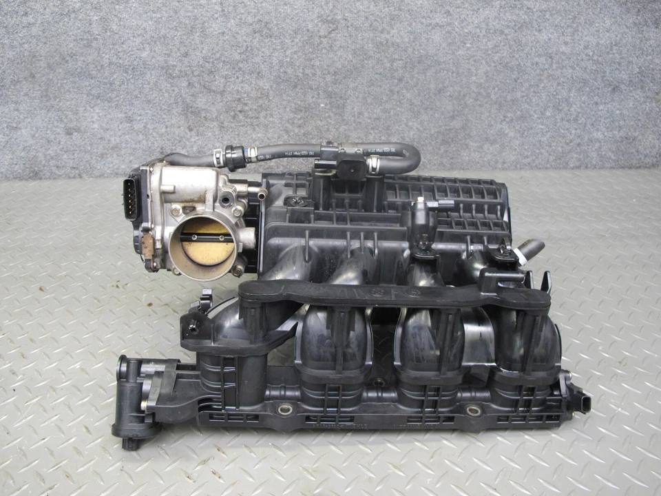 2014-2017 INFINITI QX60 2.5L HYBRID INTAKE MANIFOLD INTERCOOLER THROTTLE BODY - Image 1 of 4