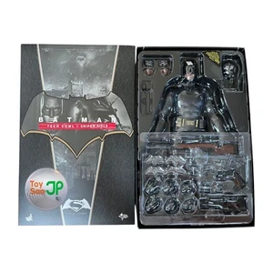 Hot Toys MMS342 1/6 Batman BVS Dawn of Justice w/Tech Cowl & Sniper *MINT* RARE - Picture 1 of 10