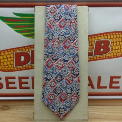 WINDSOR "Tie" - Image 1 of 2