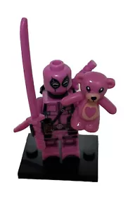 Deadpool Pink Marvel Comic NEW Custom lego - Picture 1 of 3