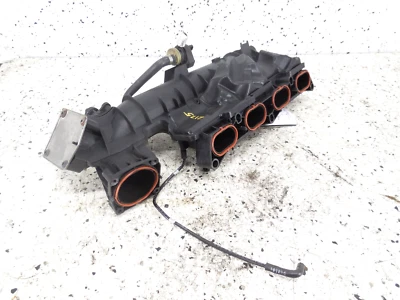 Colector de admisión Mercedes-Benz CLA250 2014-2019 FABRICANTE DE EQUIPOS ORIGINALES Foto 1 de 3