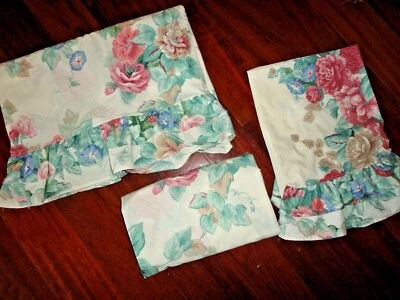 VINTAGE SPRINGMAID COUNTRY FLOWERS PINK CAMEL GREEN FLORAL (3PC) TWIN SHEET SET - Image 1 of 4