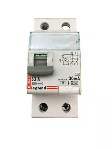 LEGRAND 63 AMP 30mA DOPPIO POLO RCD TIPO AC 086 30 08630 - Foto 1 di 3