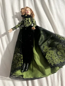 Disney Store Classic Cenerentola Lady Tremaine bambola film live action villain - Foto 1 di 7