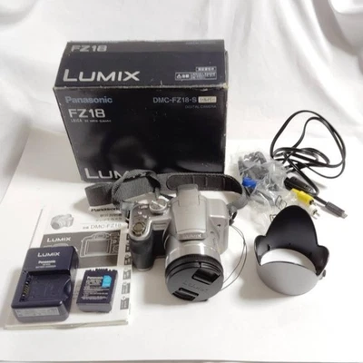 Panasonic LUMIX DMC-FZ18-S 8.1MP 18x Zoom - Image 1 of 4