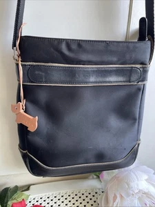 Borsa a tracolla nera e marrone Radley Square taglia media con cerniera Preloved ha segni - Foto 1 di 16