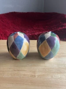 TABLETOPS Unlimited Carnival Salt & Pepper Shakers Hand Painted Diamond Pattern - Picture 1 of 6