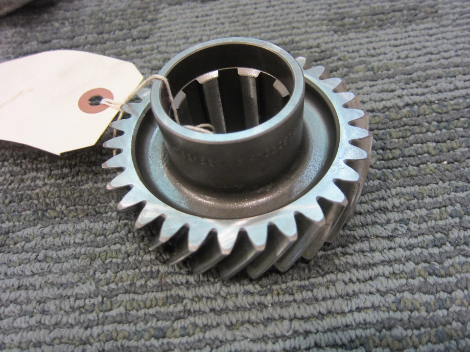 Ferrari 355. Piñón para 5ª marcha. Parte # 155650 Foto 1 de 1