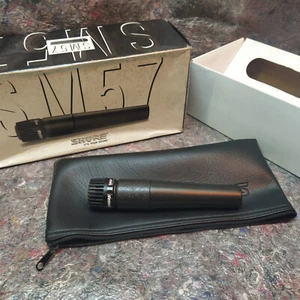 MICROFONO SHURE SM57 - LCE - IL NUMERO 1 PER STRUMENTI NEL LIVE - ORIGINALE !!! - Foto 1 di 3