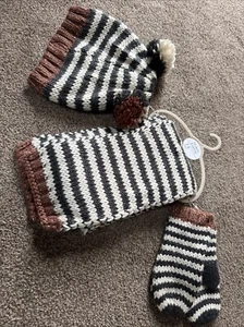 Next Kids Pompom Hat Scarf And Mittens Set 3-4 Years - Picture 1 of 8