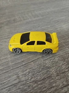Motor Max 1:64 Scale 6143-6 Yellow Die-cast Toy Car Model No Box - Picture 1 of 5