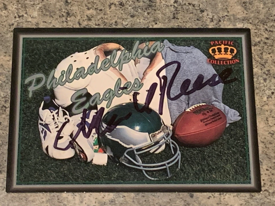 MERRILL REESE PHILADELPHIA EAGLES 1995 PACIFIC AUTOGRAPHED SIGNED CARD HOF 24 - Image 1 of 1