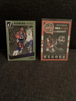 (2) Donruss Elgin Baylor Anotador Kings Gus Johnson NBA Aros Salón de la Fama Héroes Foto 1 de 2