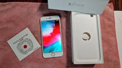 Apple iPhone 6 - 16GB - Argento (Sbloccato) - Immagine 1 di 4