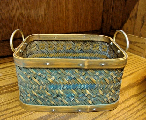 Vtg Green & Copper-Tone Woven Basket ~Handcrafted Wood & Metal w/Handles     835 Cover