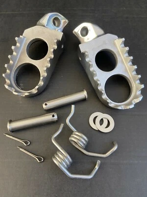 Kawasaki KX125 KX250 1988-96 KX500 1988-04 KDX piedini larghi perni e molle - Immagine 1 di 4