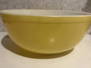 Cuenco mezclador Pyrex vintage amarillo primario de 4 cuartos #404 - Imagen 1 de 4