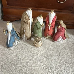 Vintage 6 Piece Nativity Set Resin? Scene On Clothing Hand Painted - Picture 1 of 9