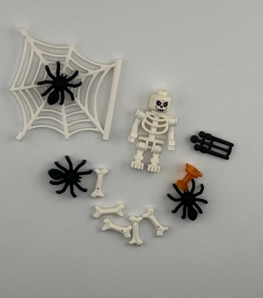 LEGO сезонный набор: Хэллоуин как новый на картонке пауки / и веб скелет кубок Гарри Поттер - Изображение 1 из 3