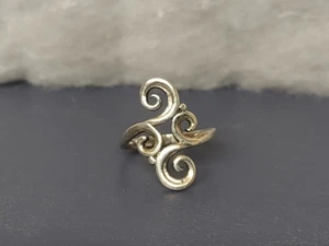 Retired James Avery Sterling Silver Scroll Ring Size 8 - Picture 1 of 3