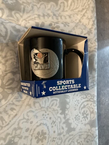 Cleveland Cavaliers NBA Fine Pewter Emblem Sports Collectible Mug Cover