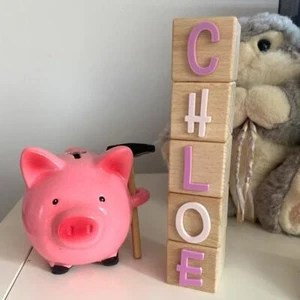 Personalisierter Babyname Holzblöcke | Kinderzimmer Dekoration Mädchen Junge Geschenk - Bild 1 von 2