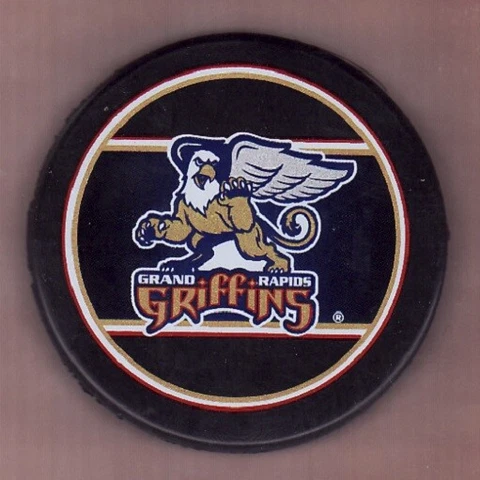 AHL RETRO GRAND RAPIDS GRIFFINS Souvenir PUCK - #TR1009 - LAST1 Cover