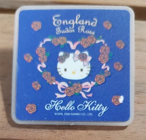 Sanrio Hello Kitty 7/11 2006 Country Pin ENGLAND - Picture 1 of 3