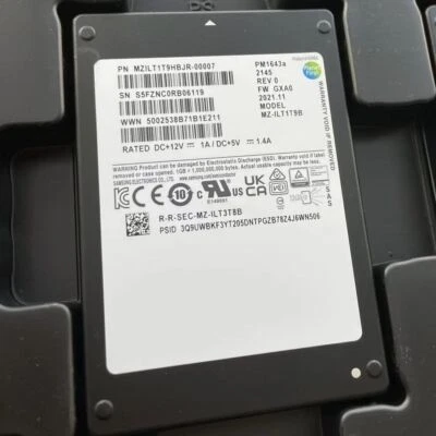 Samsung PM1643a 1.92TB SSD 2.5" SAS MZILT1T9HBJR-00007 MZ-ILT1T9B 12GB 1920GB - Image 1 of 2