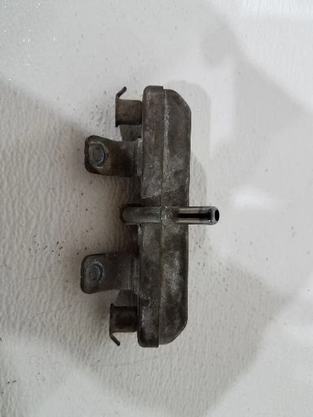 Carril de combustible derecho para pasajeros Subaru Forester FB25 2011-16 Foto 1 de 4