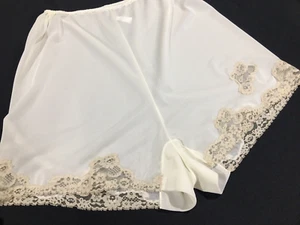 Vtg Van Raalte Sheerio 60's Lace Dbl Nylon Gusset Lace Panty Sz 7 - Picture 1 of 5