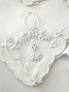 Vintage Leinen Mittagessen Servietten - Broderie Anglaise Stickerei & Jakobsmuschel A584 - Bild 1 von 7