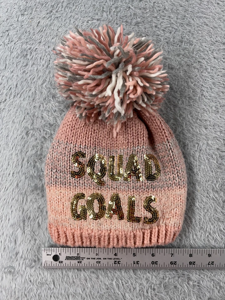 Gorro Squad Goals Toque Youth extra grande lantejoulas de malha rosa forrado de acrílico Pom - Imagem 1 de 4