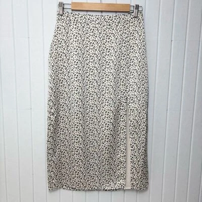 Abercrombie & Fitch Cream and Black Pencil Skirt with slit Size S - Image 1 of 4