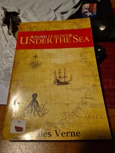 20,000 Leagues under the Sea by Jules Vern (Trade Paperback) - Picture 1 of 5
