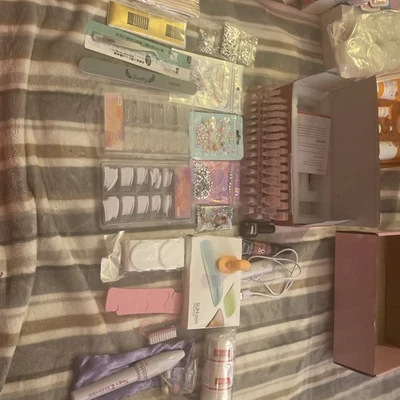 Juego completo de esmalte de uñas en gel con taladro de luz UV Juego de herramientas de manicura de gel de polietileno Foto 1 de 4